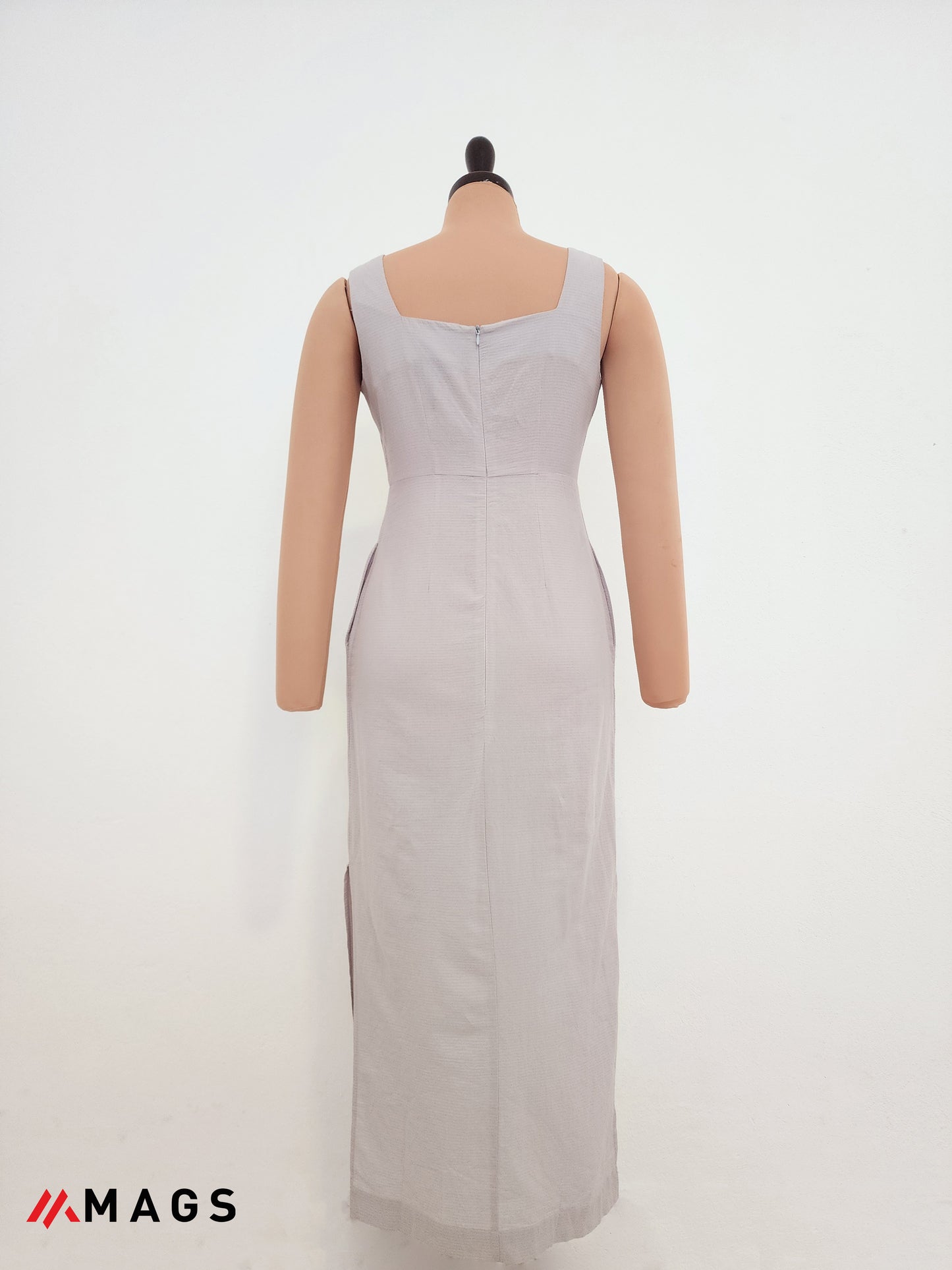 Shadow-line Slit Dress