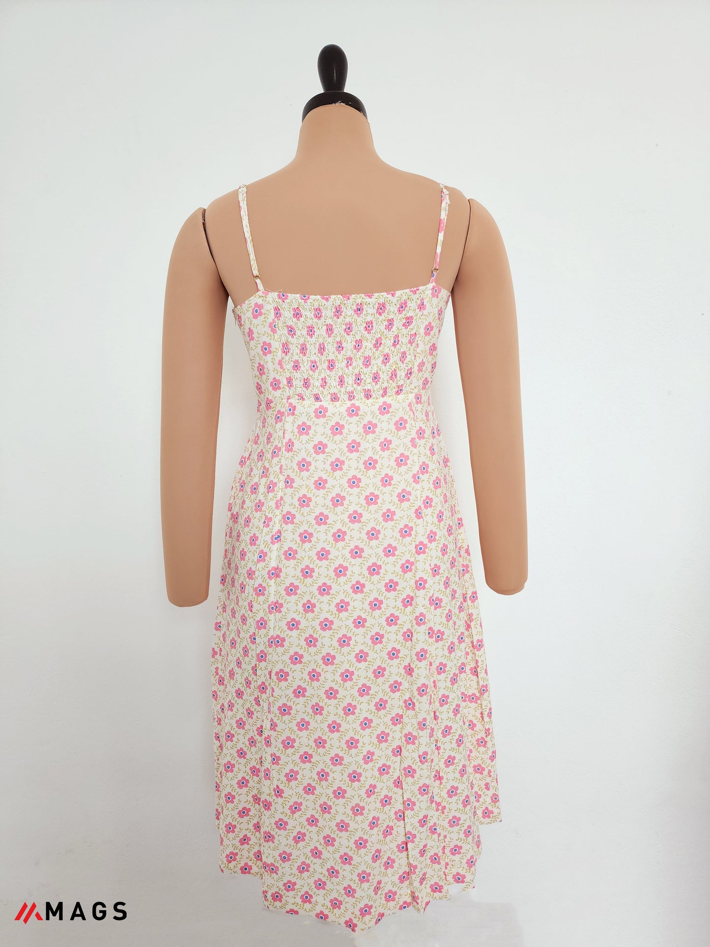 Smoked Blossom Linen Dress -Pink