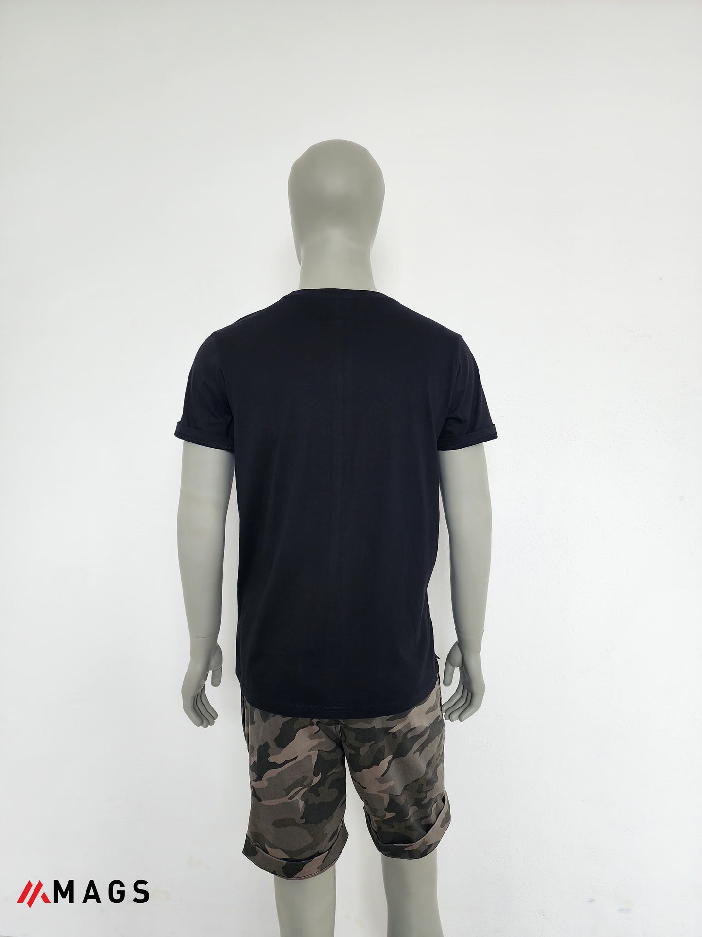 Noir Base Midnight Tee