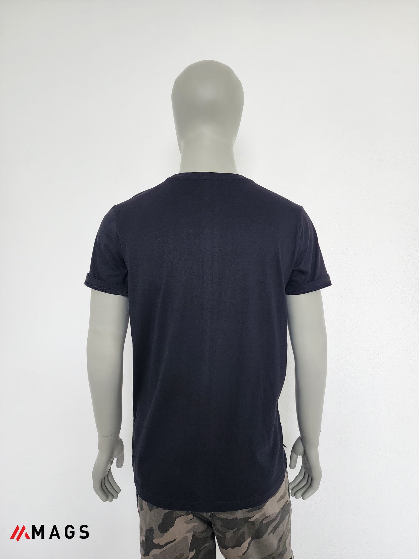 Noir Base Midnight Tee