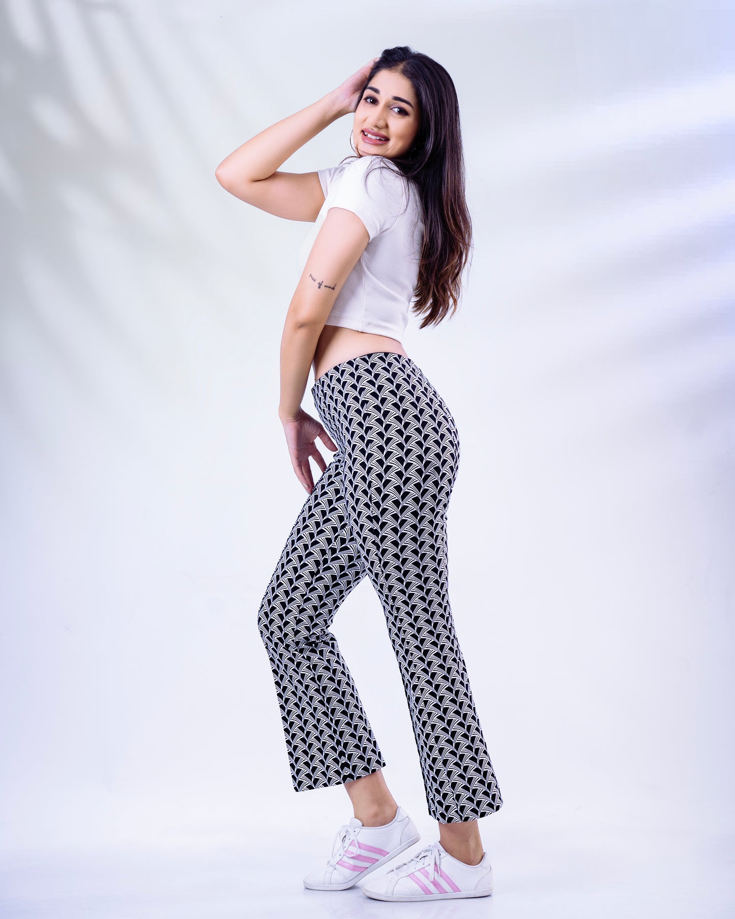 Black & White Wide-Leg Trouser