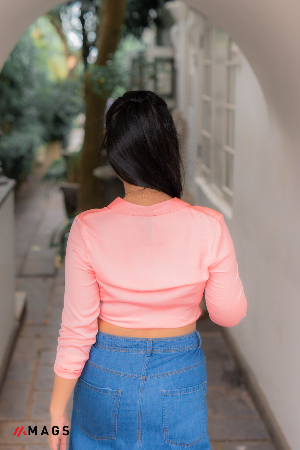 Calm Wave Tie Knot Crop Top