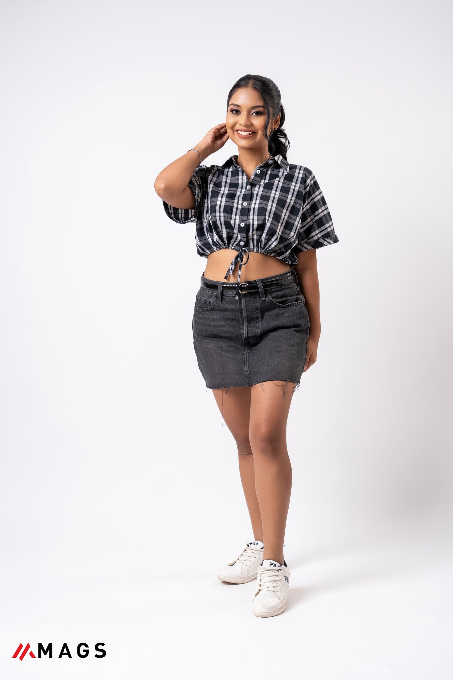 Noirella Zyra Grid Crop Top
